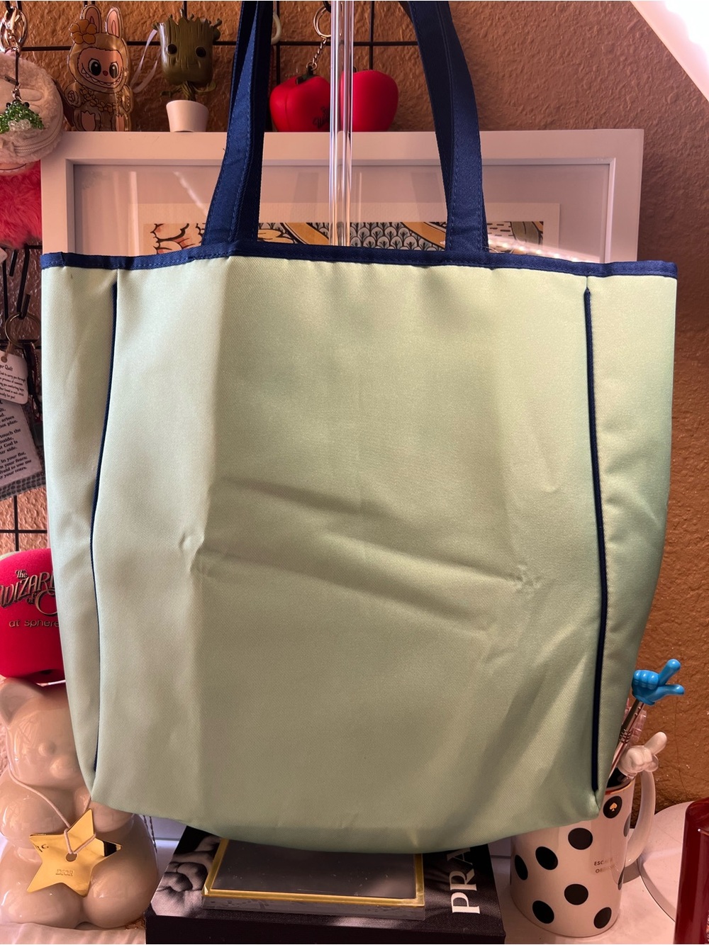 Clinique x Kate Spade "Bag of Tricks" Tote - Picture 2 of 4